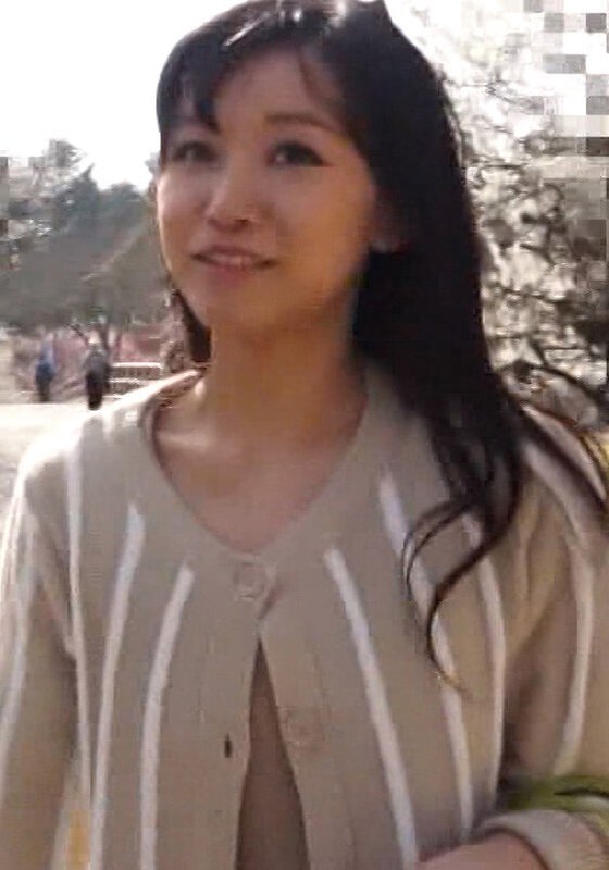 地方で若妻さんをスカウトしてヌード撮影！？やりたい盛りのノリノリ若妻さんは旦那に内緒で他人棒でイキまくる！ h_1724m794g00002